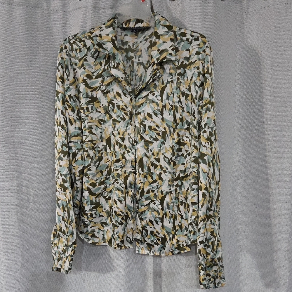 Kasper Leaf Print Button Down Shirt - Green, White, and Tan